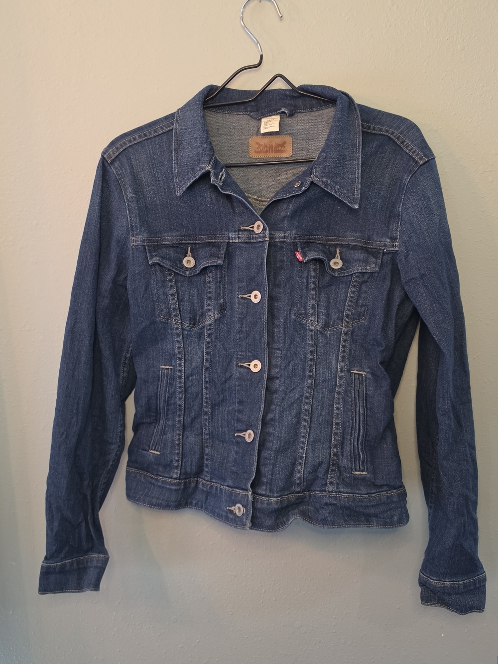 Levi's Medium Wash Trucker Denim Jacket Women's Large Classic Button Front L